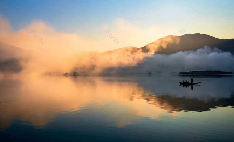 壮阔自然风景云雾缭绕湖水湖泊,高清,摄影图,摄影图片,图片大全,摄影图免费下载
